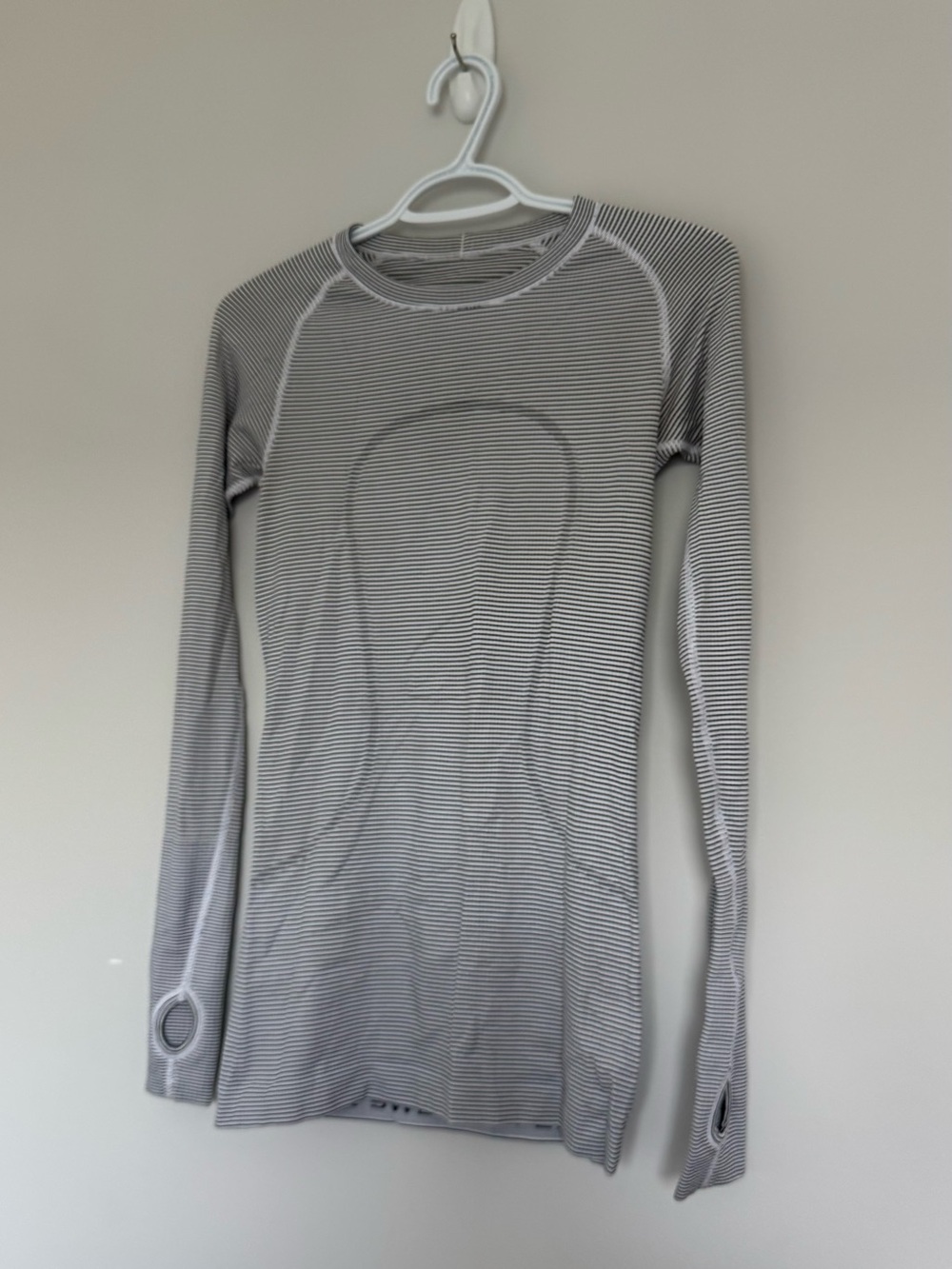 Lululemon Run: Swiftly Tech Long Sleeve *Stripe
White